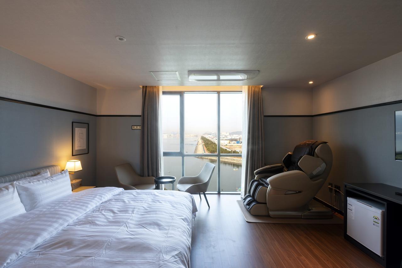 Brown-Dot Hotel Shinho Puszan Kültér fotó