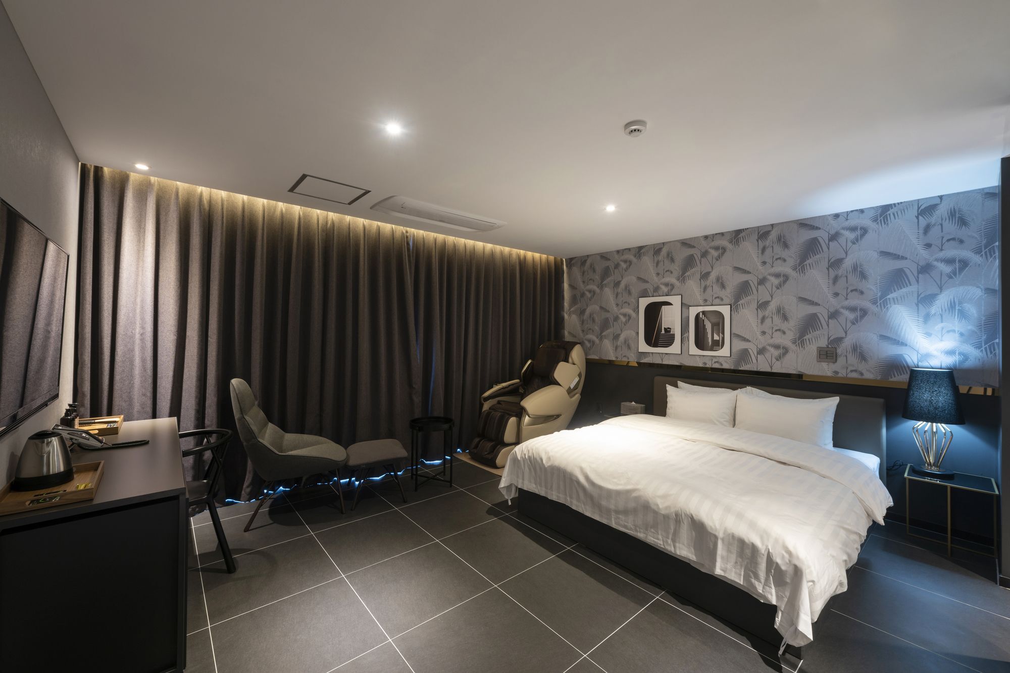 Brown-Dot Hotel Shinho Puszan Kültér fotó
