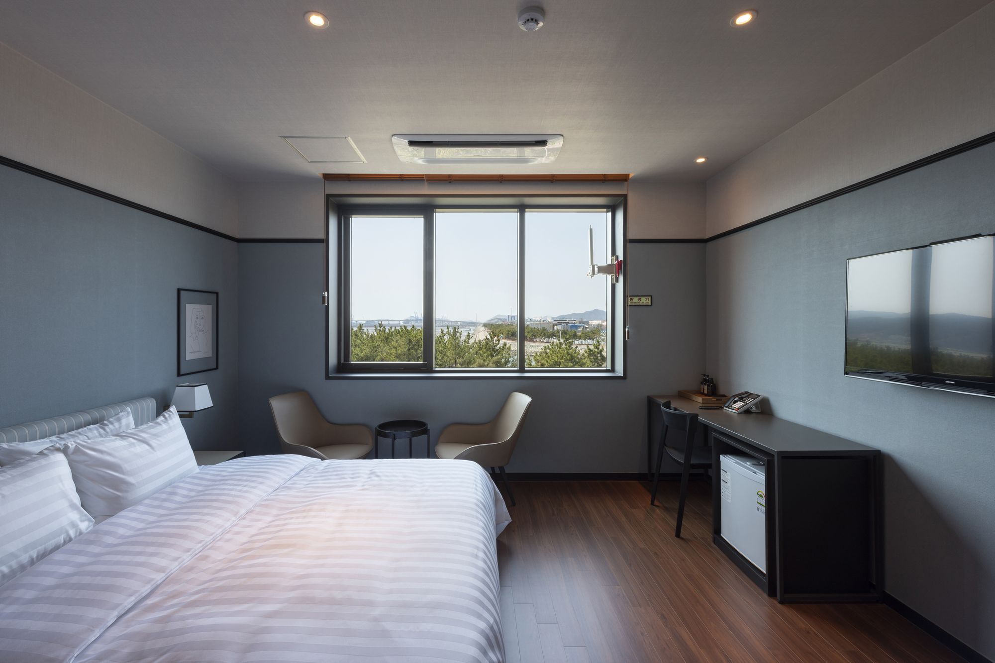 Brown-Dot Hotel Shinho Puszan Kültér fotó