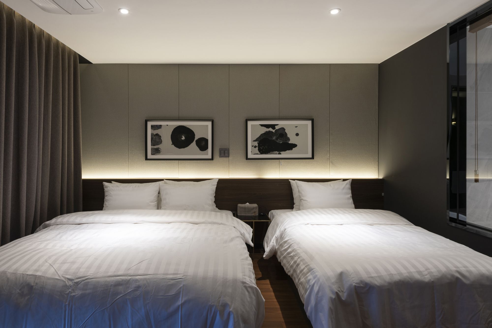Brown-Dot Hotel Shinho Puszan Kültér fotó
